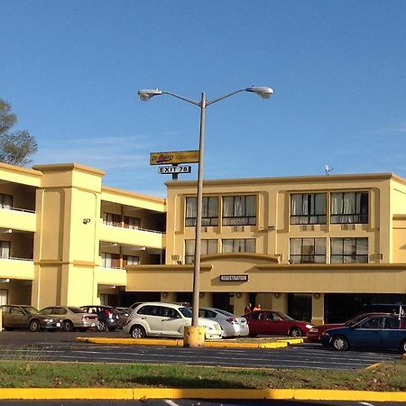 Diamond Inn & Suites Richmond Exterior photo